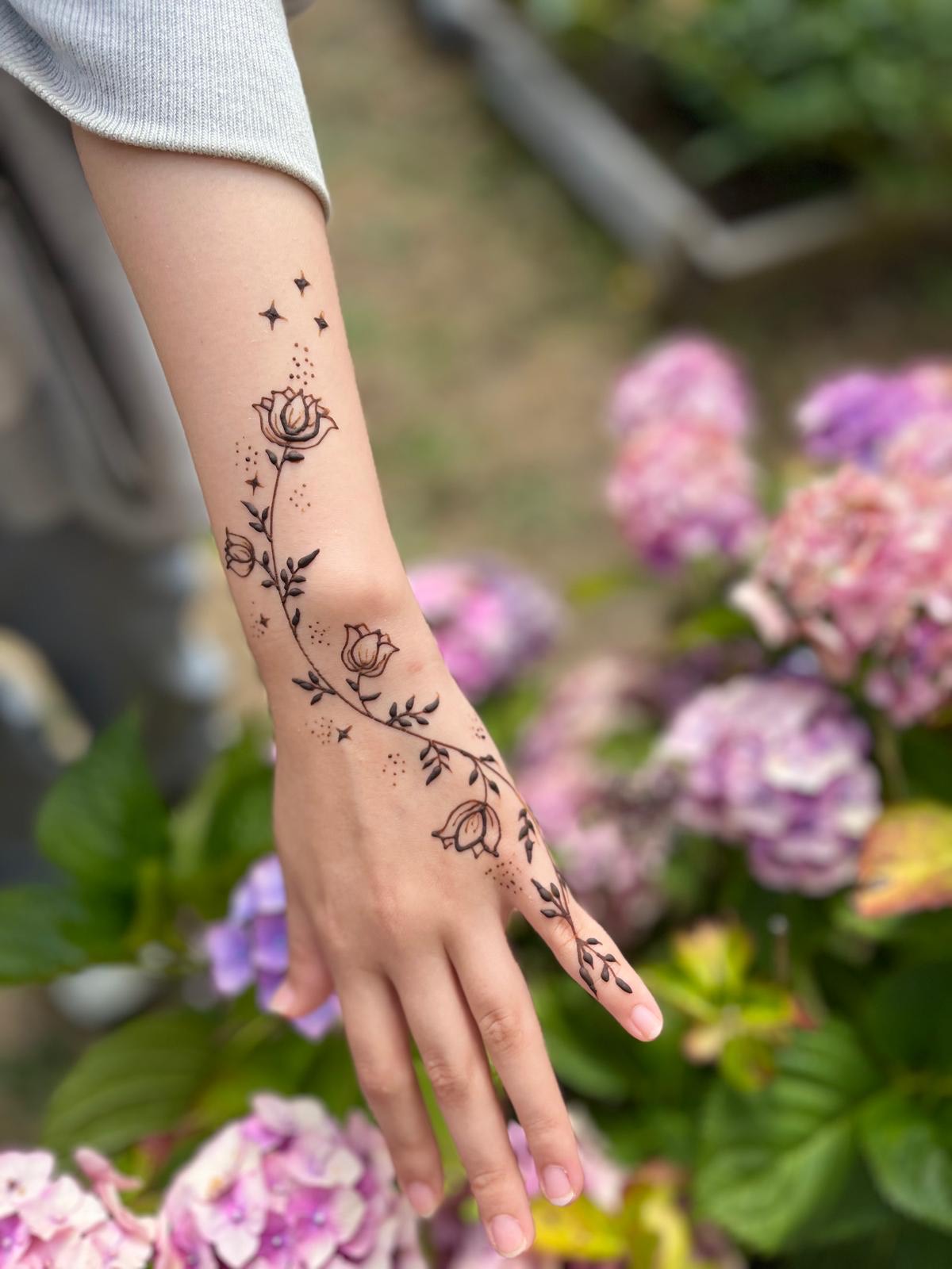 Henna design 5